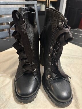 SCHUTZ Black Lace-Up Leather Combat Ankle Boots